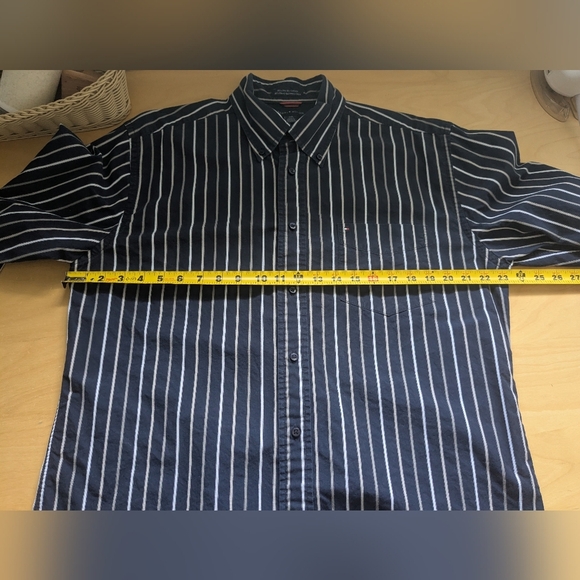 TOMMY HILFIGER Men Casual Buttons Down Shirt Men Long Sleeves Size L 100% Cotton - Picture 9 of 10